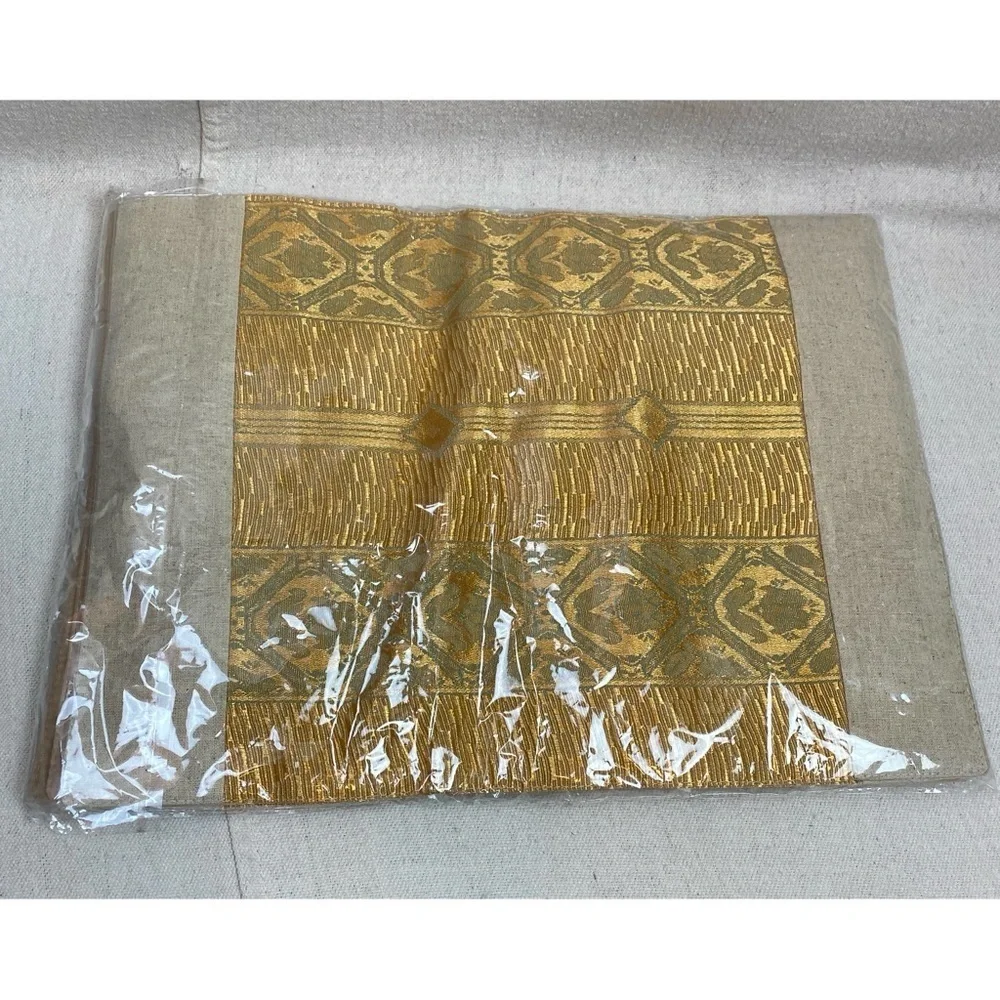 N/A set placemats